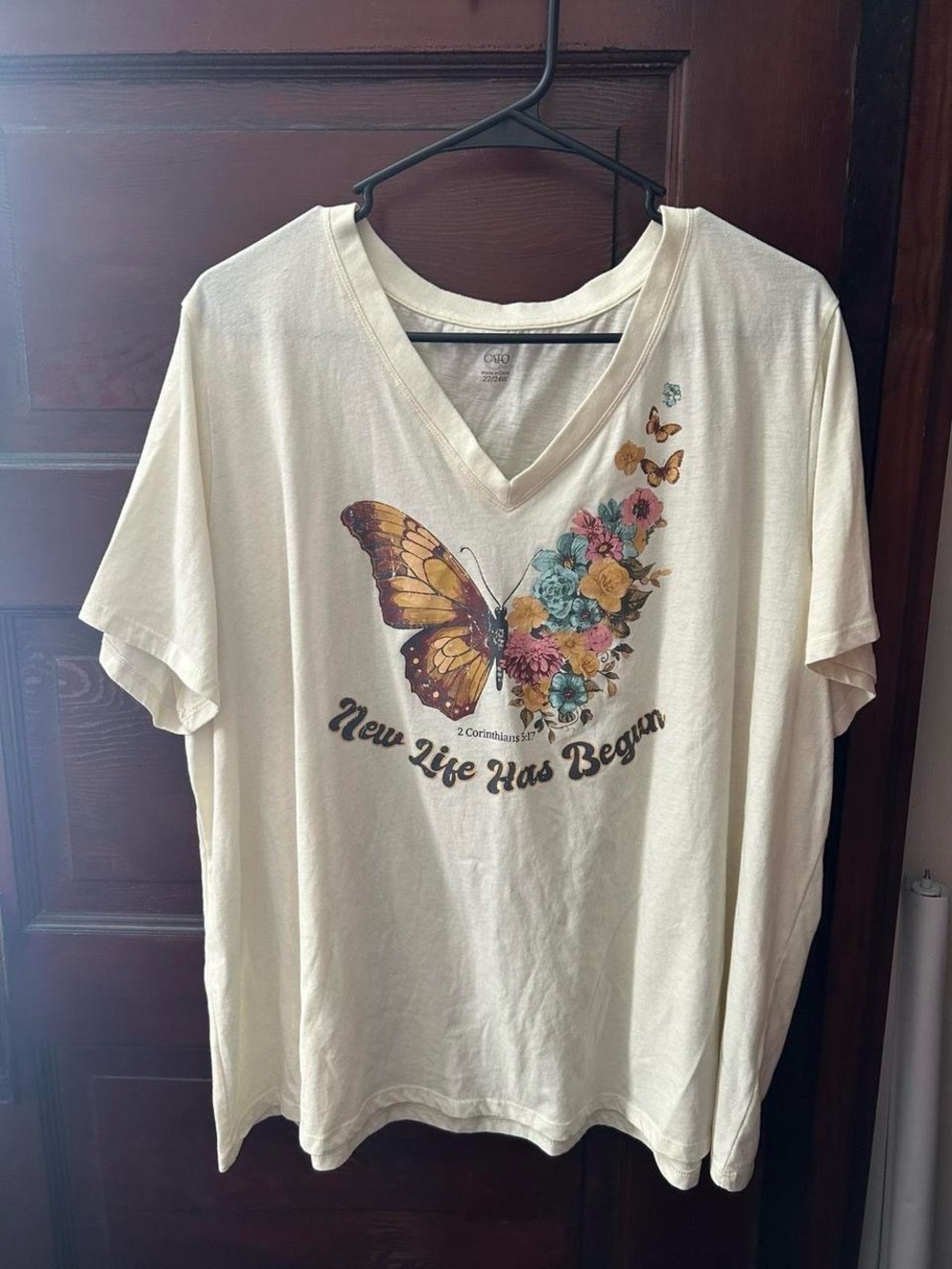 Cato’s Butterfly Floral V-Neck Tee - Cream